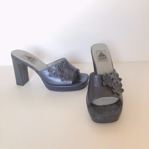 Vintage 90’s Aldo Platform Square Toe Heels - Picture 6 of 16